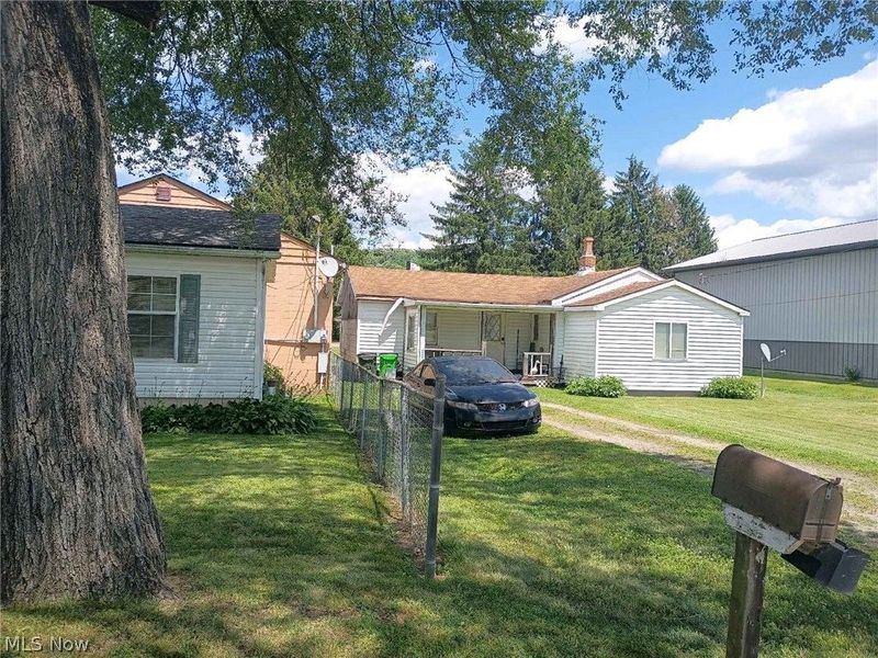 1641 Roanoke Avenue, Uhrichsville, OH 44683 Photo 2