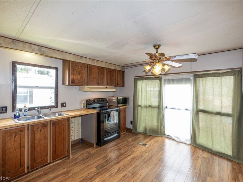 35157 CENTER RIDGE Road , North Ridgeville, OH 44039 Photo 14