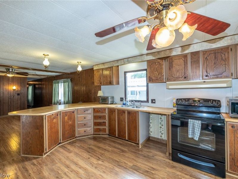 35157 CENTER RIDGE Road , North Ridgeville, OH 44039 Photo 16