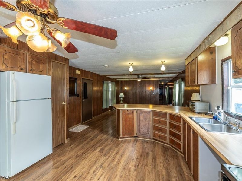 35157 CENTER RIDGE Road , North Ridgeville, OH 44039 Photo 17