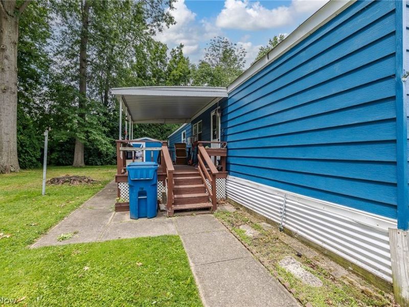35157 CENTER RIDGE Road , North Ridgeville, OH 44039 Photo 2