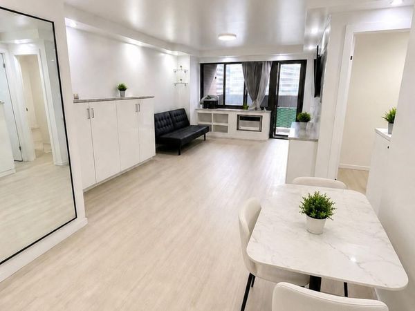 100 Beekman Street, Unit 27H, New York (Manhattan), NY 10038