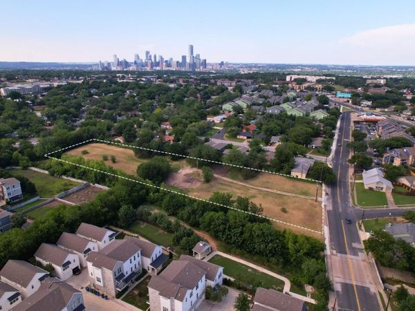 2610 & 2606 Metcalfe RD, Austin, TX 78741