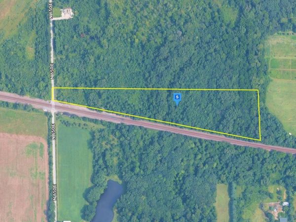 1135 N 650 E , Westville, IN 46391