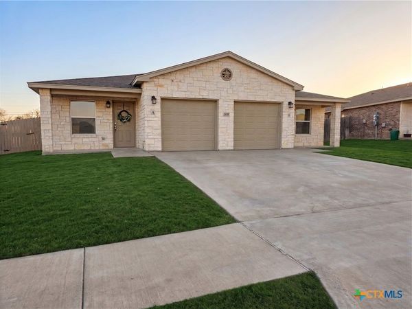 300 Lowes Boulevard, Unit b, Killeen, TX 76542