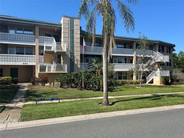 445 32ND AVENUE N, Unit E109, ST PETERSBURG, FL 33704