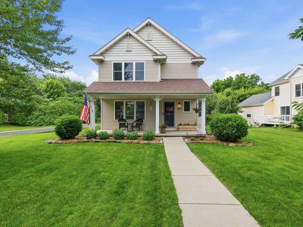 1271 Gas Light Drive, Sun Prairie, WI 53590