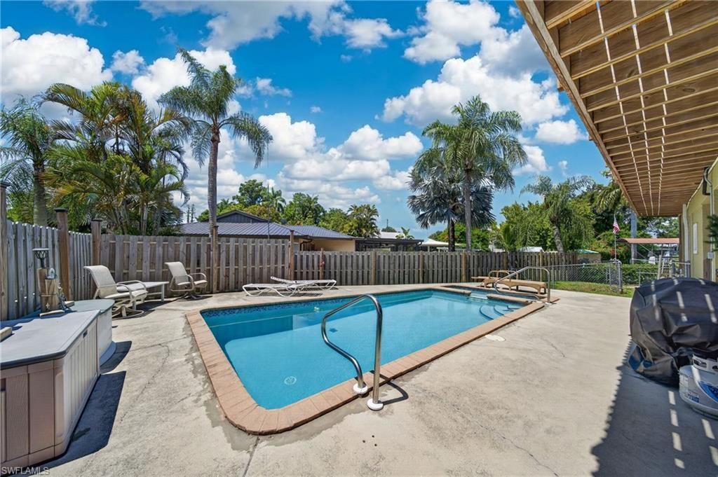 13442 Caribbean Blvd, Fort Myers, FL 33905 Photo