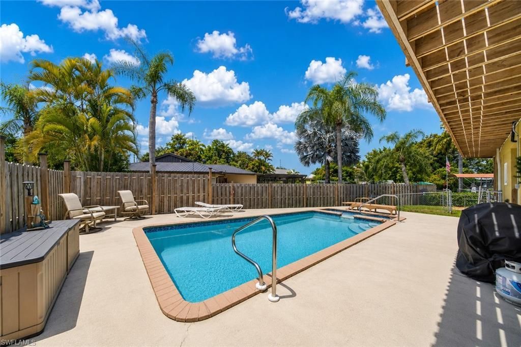 13442 Caribbean Blvd, Fort Myers, FL 33905 Photo