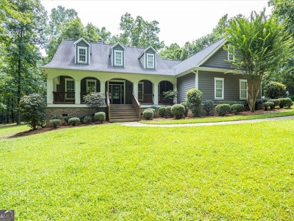 201 Manor Court, Forsyth, GA 31029