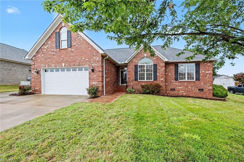 1009 Bradford Lane, Archdale, NC 27263 Main Photo