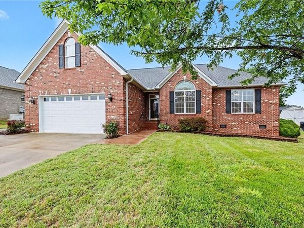 1009 Bradford Lane, Archdale, NC 27263
