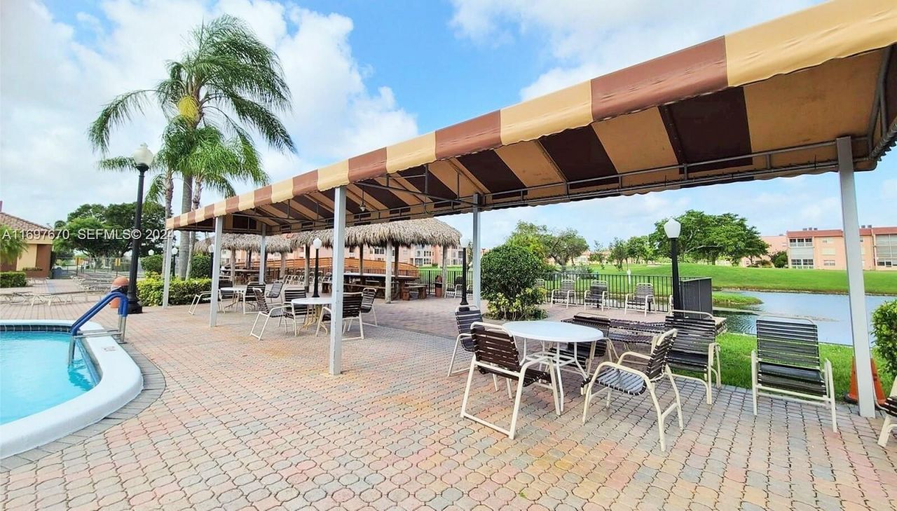 2801 N Pine Island Road, Unit 204, Sunrise, FL 33322 Photo