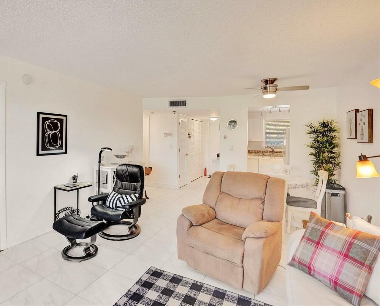 2801 N Pine Island Road, Unit 204, Sunrise, FL 33322 Photo