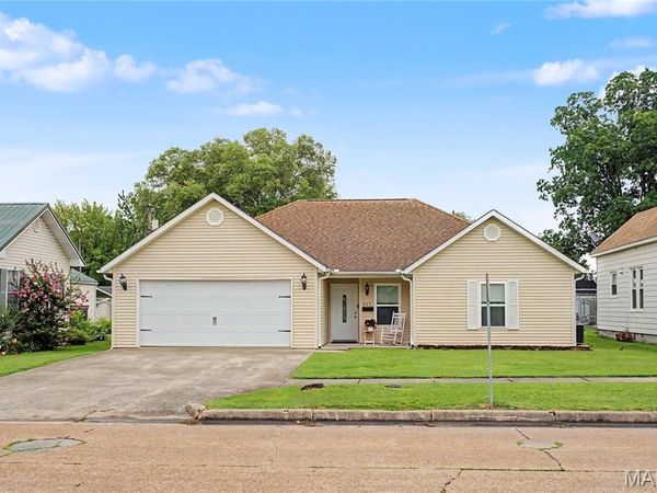 217 Elliott Avenue , Chaffee, MO 63740