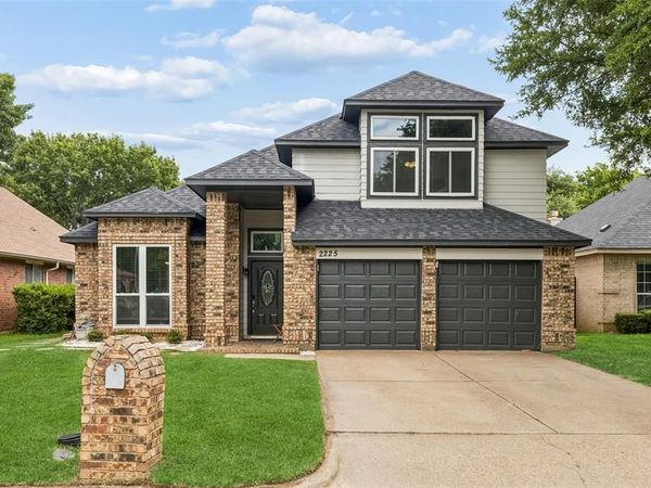 2225 Chapel Downs Drive, Arlington, TX 76017