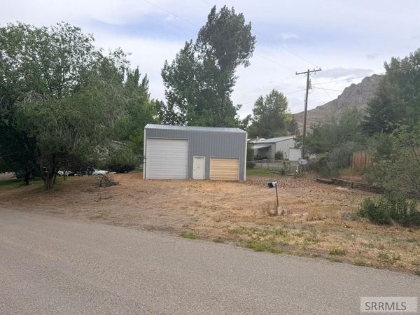 335 Delores Avenue, ARCO, ID 83213