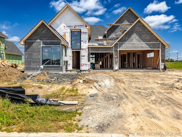 2701 E 134th Circle S, Jenks, OK 74008