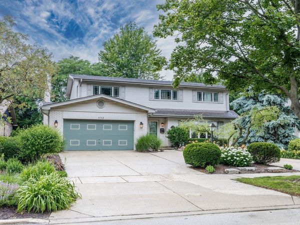 1012 S Church Road , Mount Prospect, IL 60056