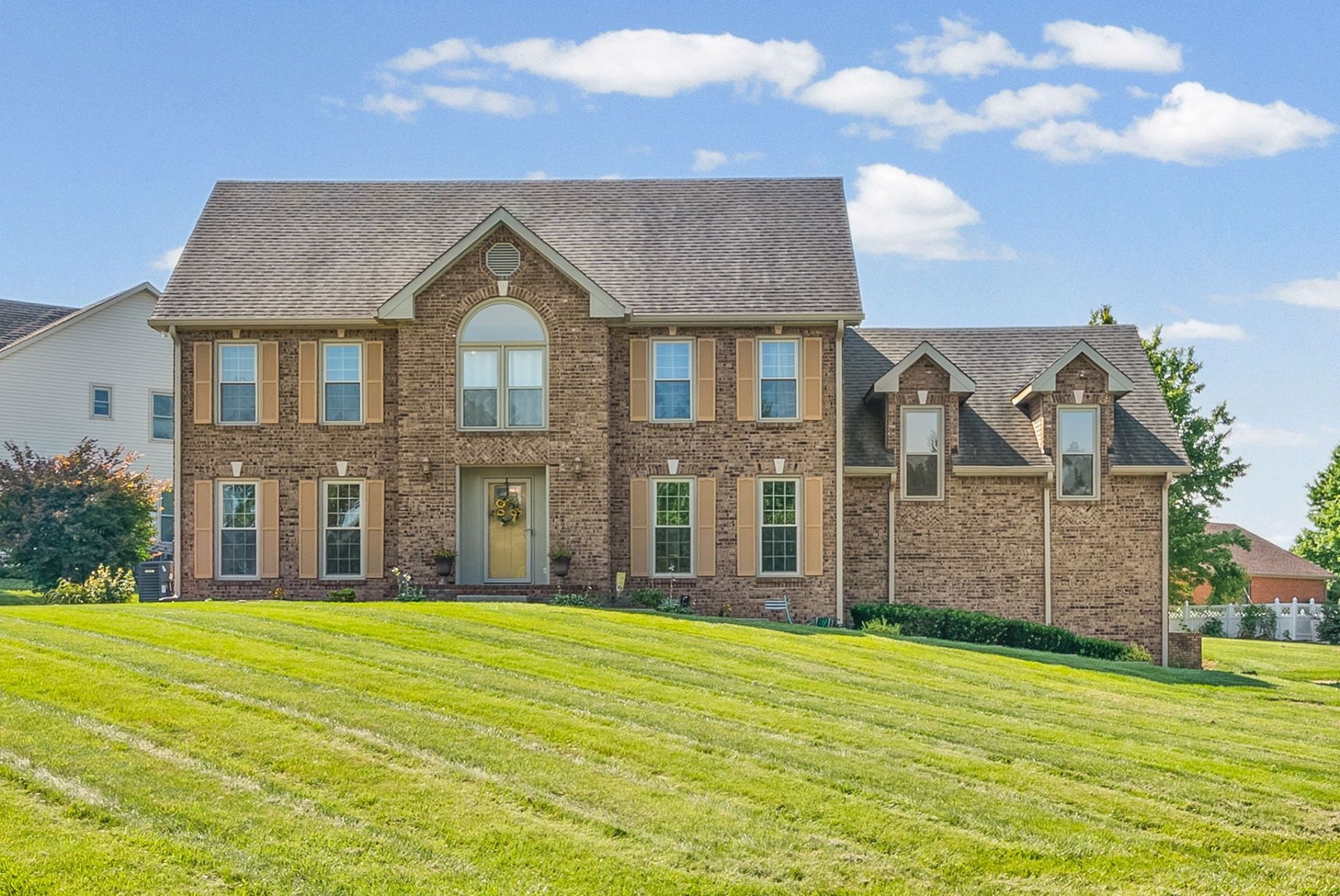 215 Avignon Way , Clarksville, TN 37043 Main Photo