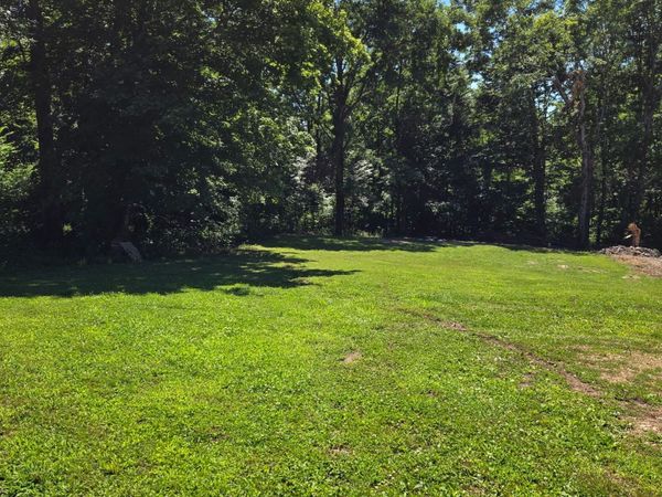 8704 Richards Ln, Lyles, TN 37098