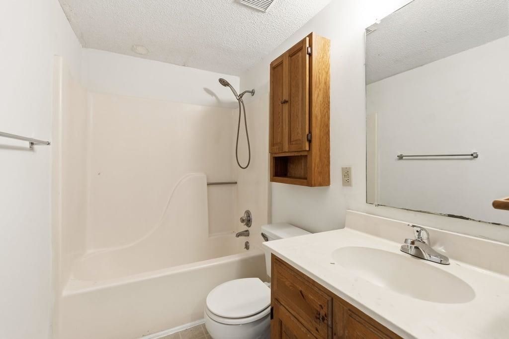 1205 Tiffany Ln.  Photo 12