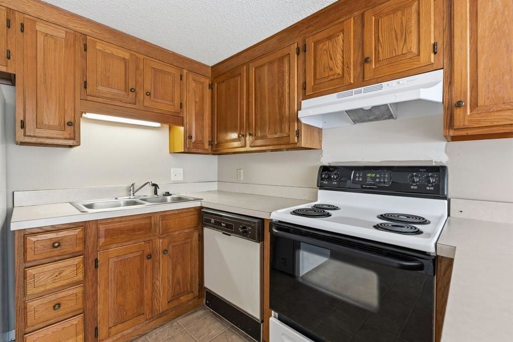 1205 Tiffany Ln.  Photo 8