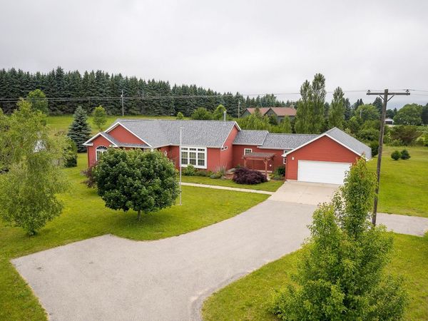 5680 Gorivan Road, Frankfort, MI 49635
