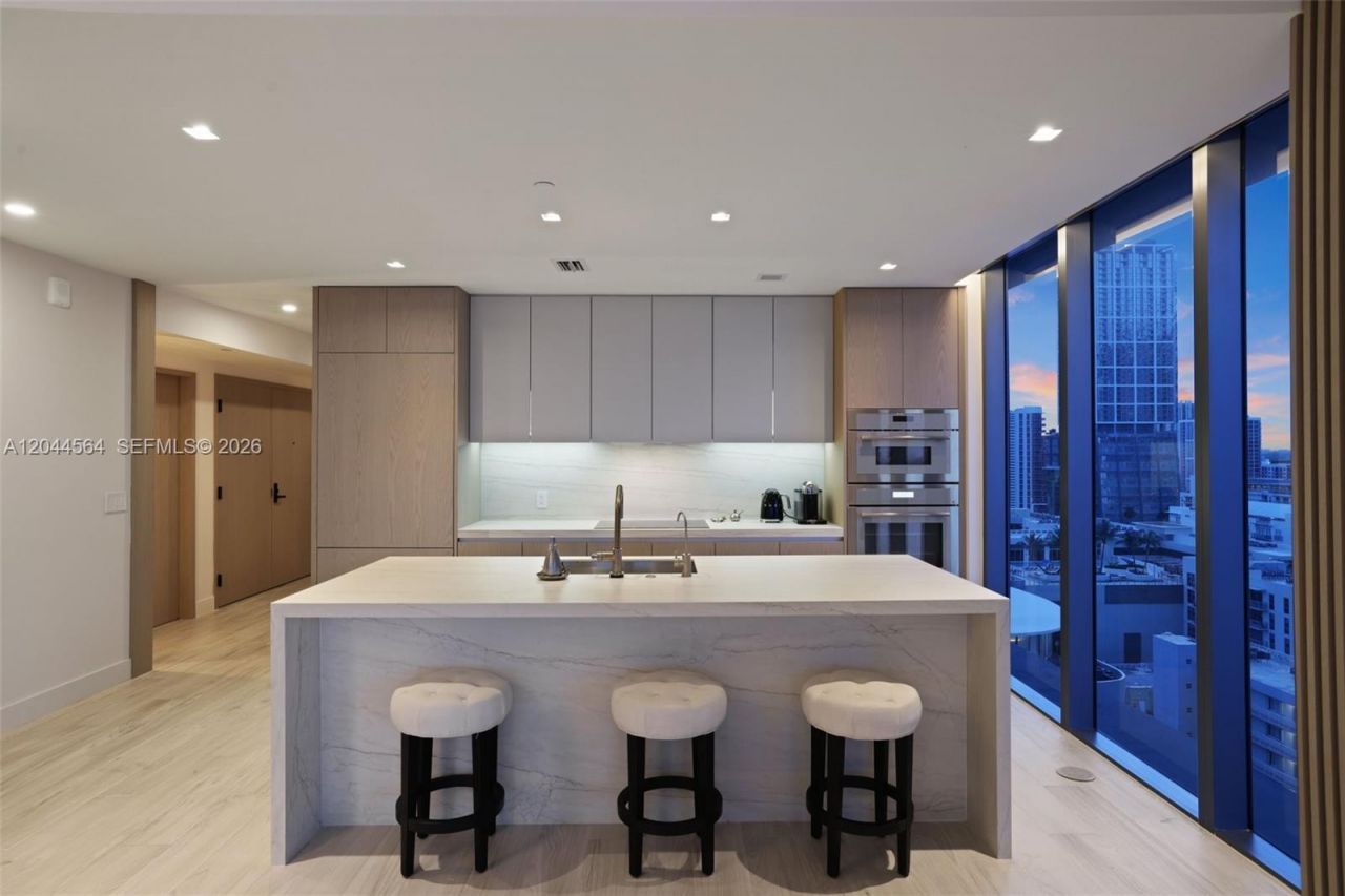 700 NE 24th Street , Unit 1401, Miami, FL 33137 Photo