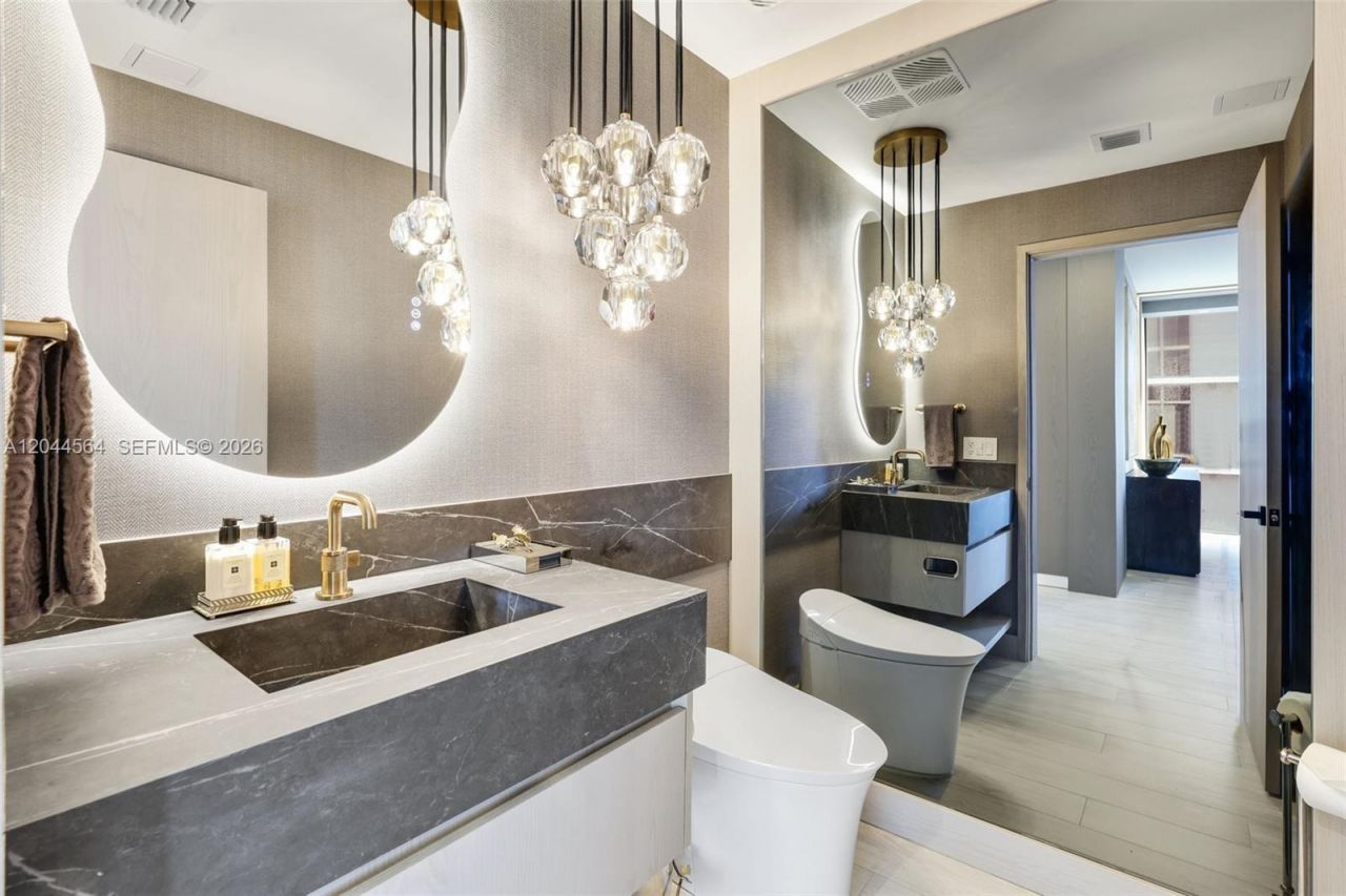 700 NE 24th Street, Unit 1401, Miami, FL 33137 Photo