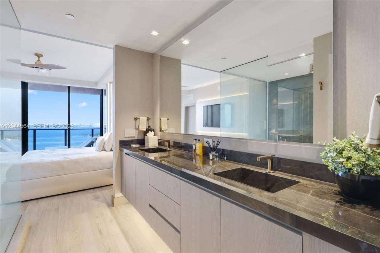 700 NE 24th Street , Unit 1401, Miami, FL 33137 Photo