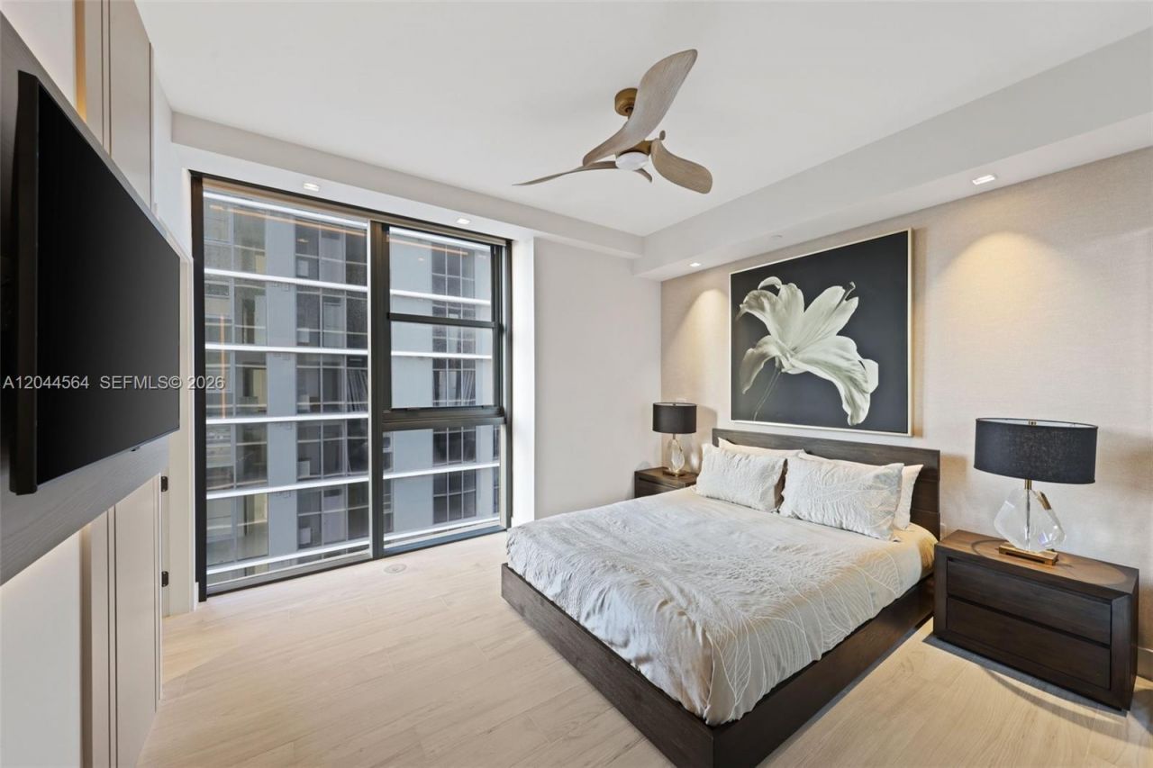 700 NE 24th Street, Unit 1401, Miami, FL 33137 Photo