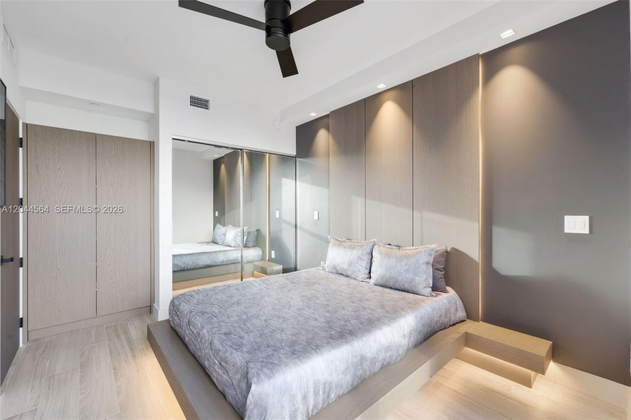 700 NE 24th Street , Unit 1401, Miami, FL 33137 Photo