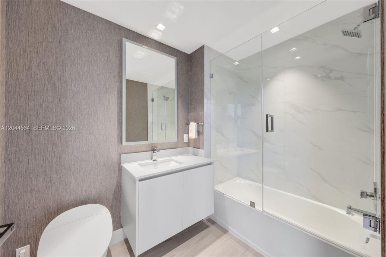 700 NE 24th Street , Unit 1401, Miami, FL 33137 Photo