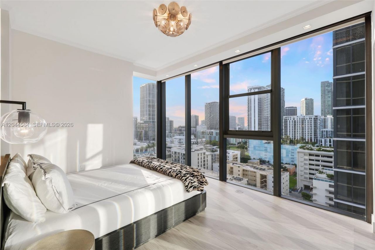 700 NE 24th Street, Unit 1401, Miami, FL 33137 Photo