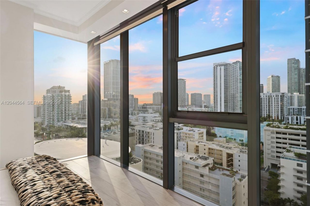 700 NE 24th Street, Unit 1401, Miami, FL 33137 Photo