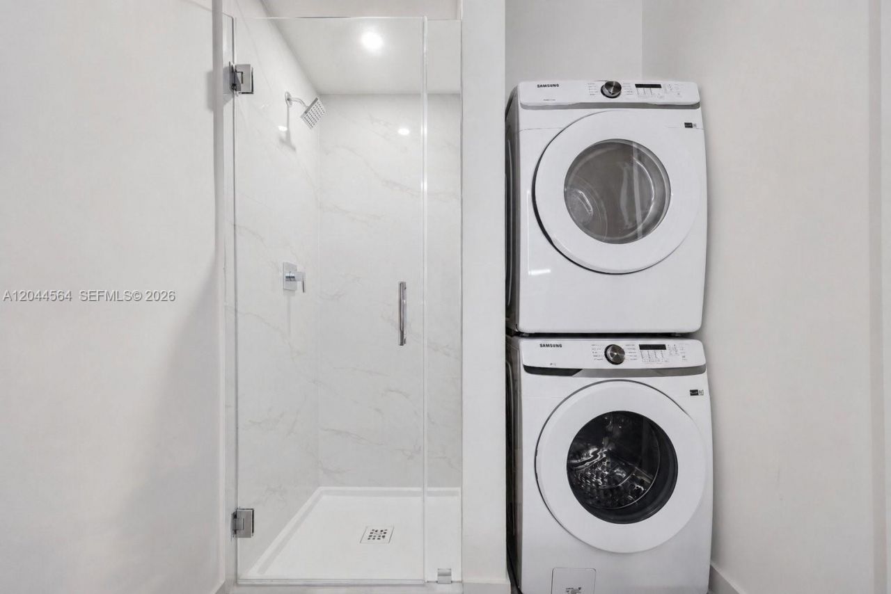 700 NE 24th Street , Unit 1401, Miami, FL 33137 Photo