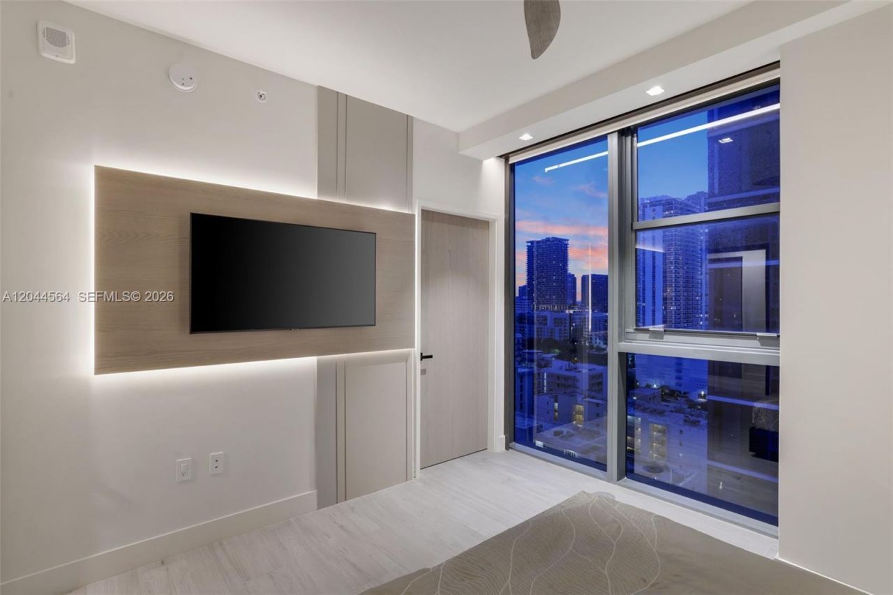 700 NE 24th Street , Unit 1401, Miami, FL 33137 Photo