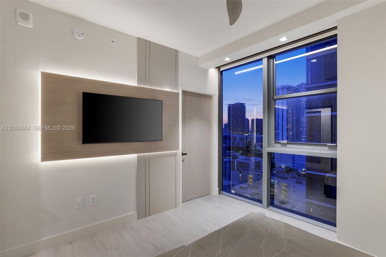 700 NE 24th Street , Unit 1401, Miami, FL 33137 Photo
