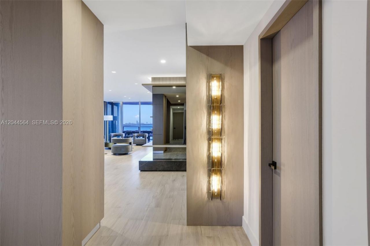 700 NE 24th Street , Unit 1401, Miami, FL 33137 Photo