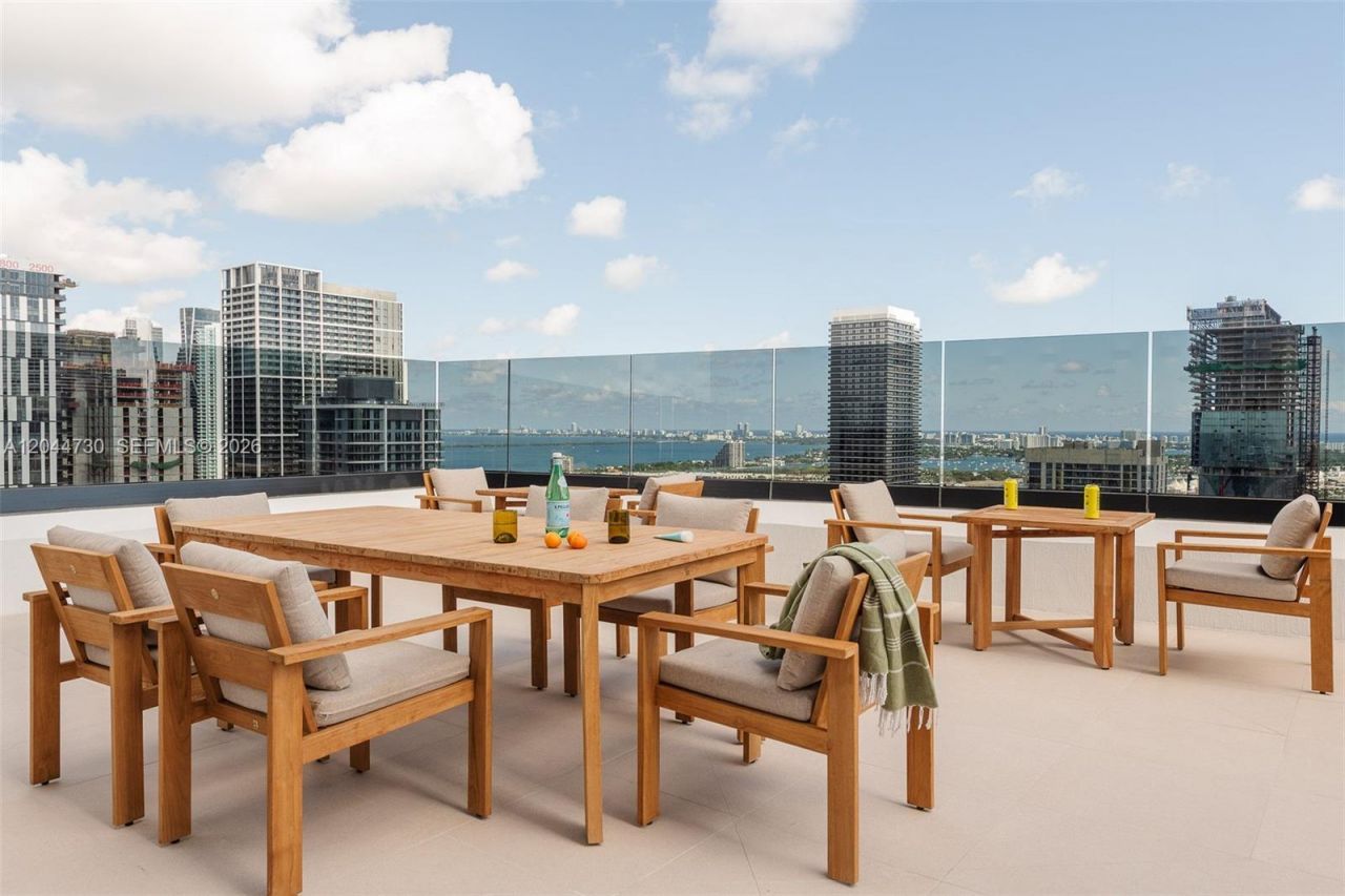 225 N Miami Ave , Unit 3412, Miami, FL 33128 Photo