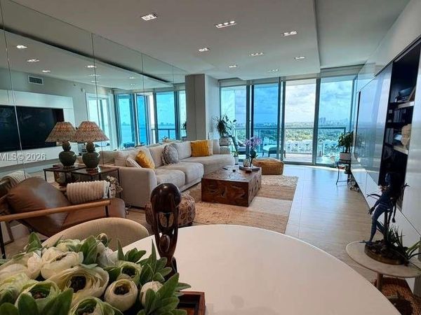 601 NE 36th St, Unit 1306, Miami, FL 33137