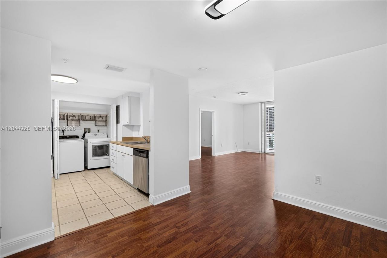 1250 S Miami Ave, Unit 2004, Miami, FL 33130 Photo