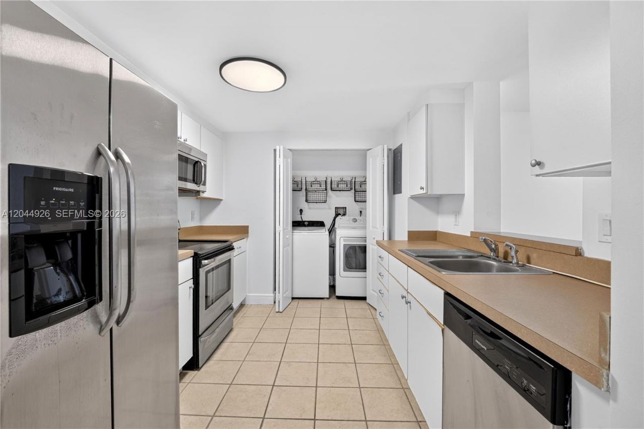 1250 S Miami Ave, Unit 2004, Miami, FL 33130 Photo