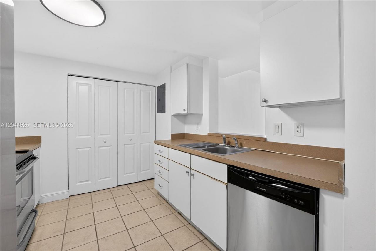 1250 S Miami Ave, Unit 2004, Miami, FL 33130 Photo