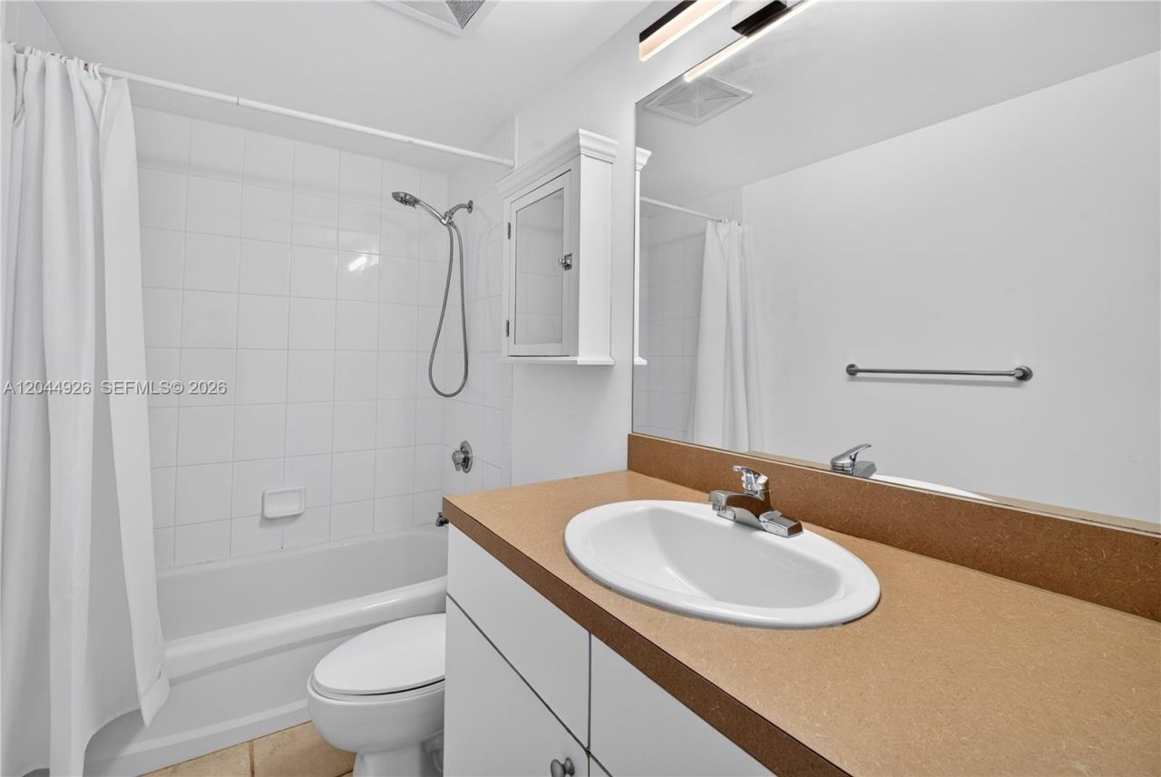 1250 S Miami Ave, Unit 2004, Miami, FL 33130 Photo