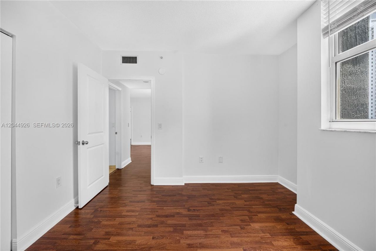 1250 S Miami Ave, Unit 2004, Miami, FL 33130 Photo