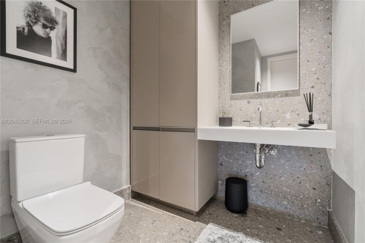 8701 Collins Ave , Unit 1103, Miami Beach, FL 33154 Photo