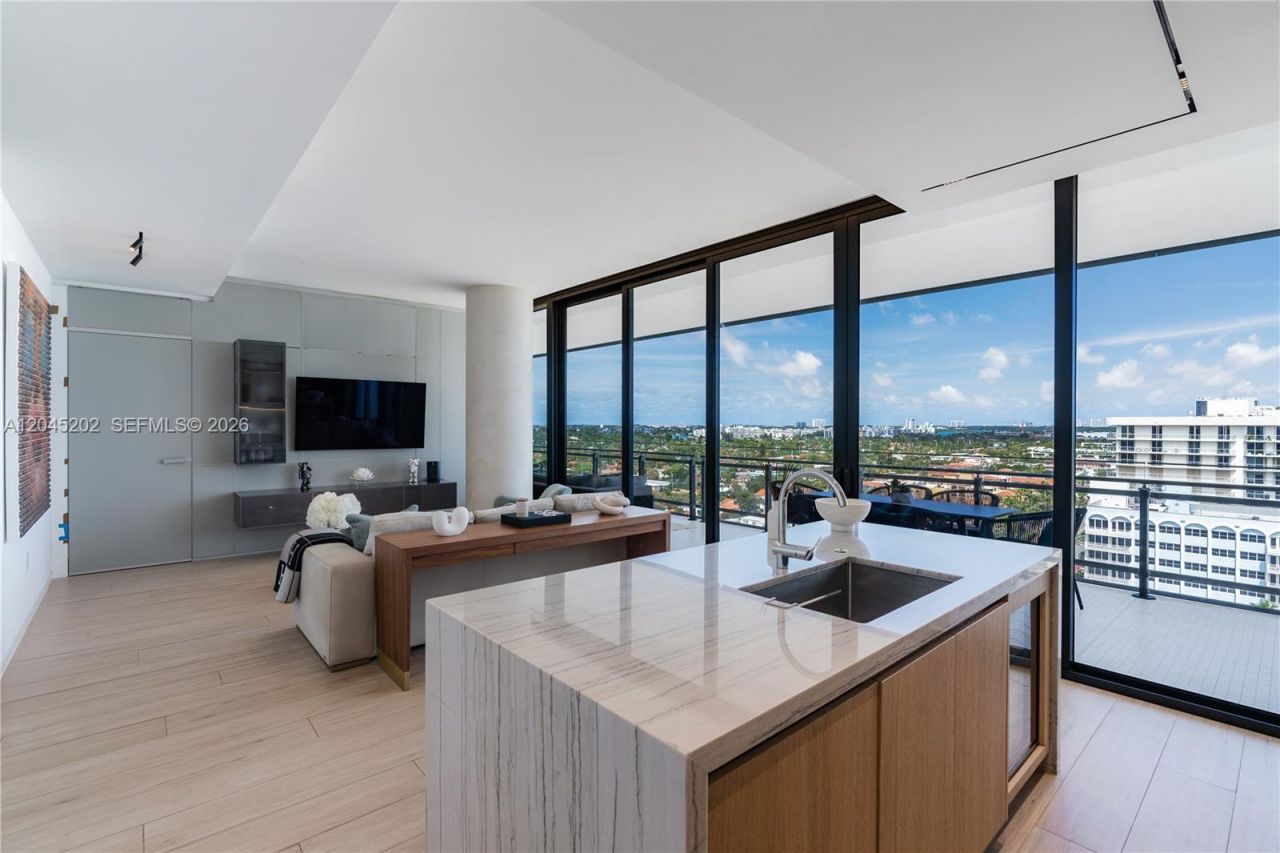 8701 Collins Ave , Unit 1103, Miami Beach, FL 33154 Photo