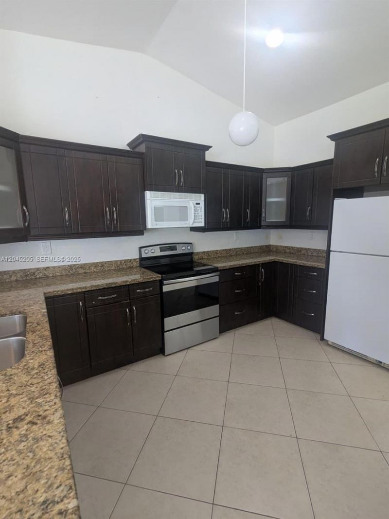 12335 SW 193rd St , Unit 12335, Miami, FL 33177 Photo